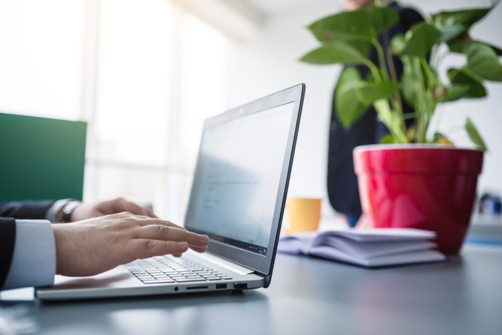 企業の担当者が注目する情報—法律事務所サイトの掲載状況